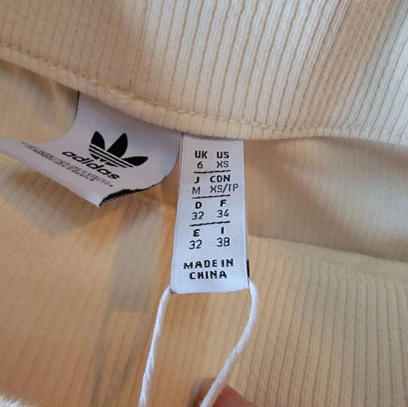 Adidas sweatpants - Picture 5 of 11